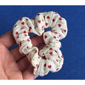 NWOT Women's Hair Scrunchies Red Hearts Brandy Melville  - Pony Tail Hair Ties